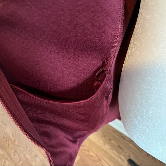 Columbia Full Zip Jacket Deep Maroon - size L - Picture 9 of 9